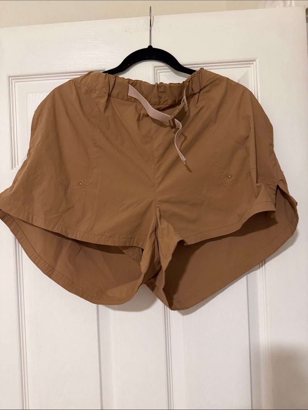 Madewell Women's Casual Camping Nylon Shorts - Tan